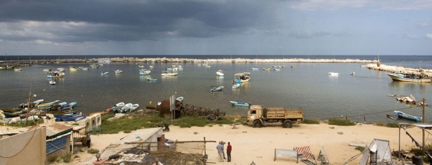 Alternative text missing