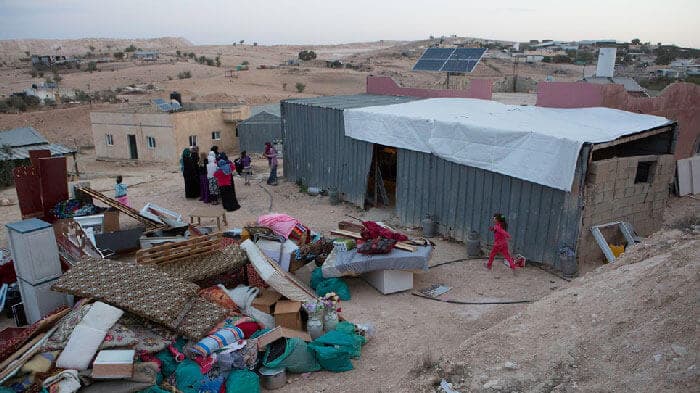 Alternative text missing