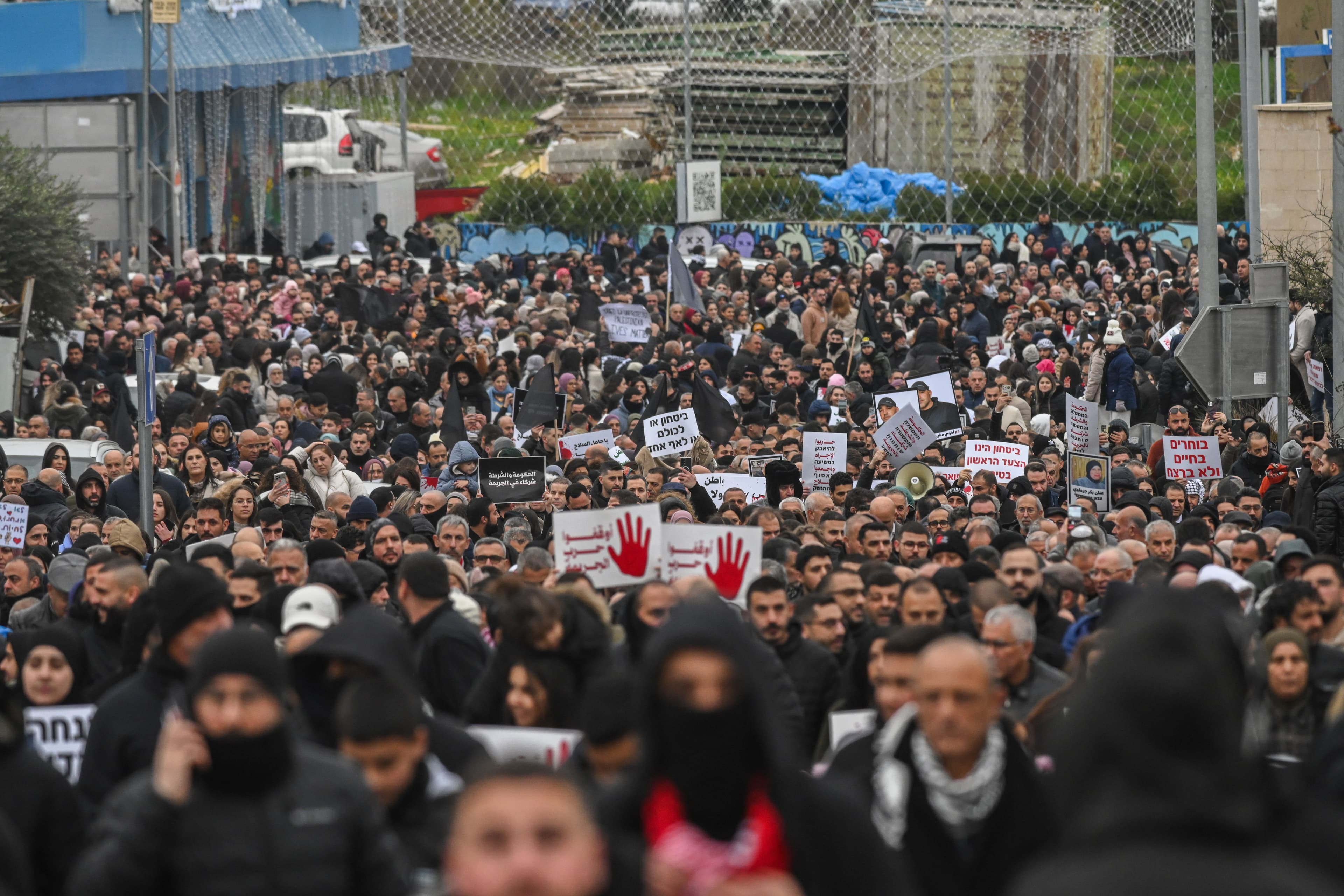 Alternative text missing