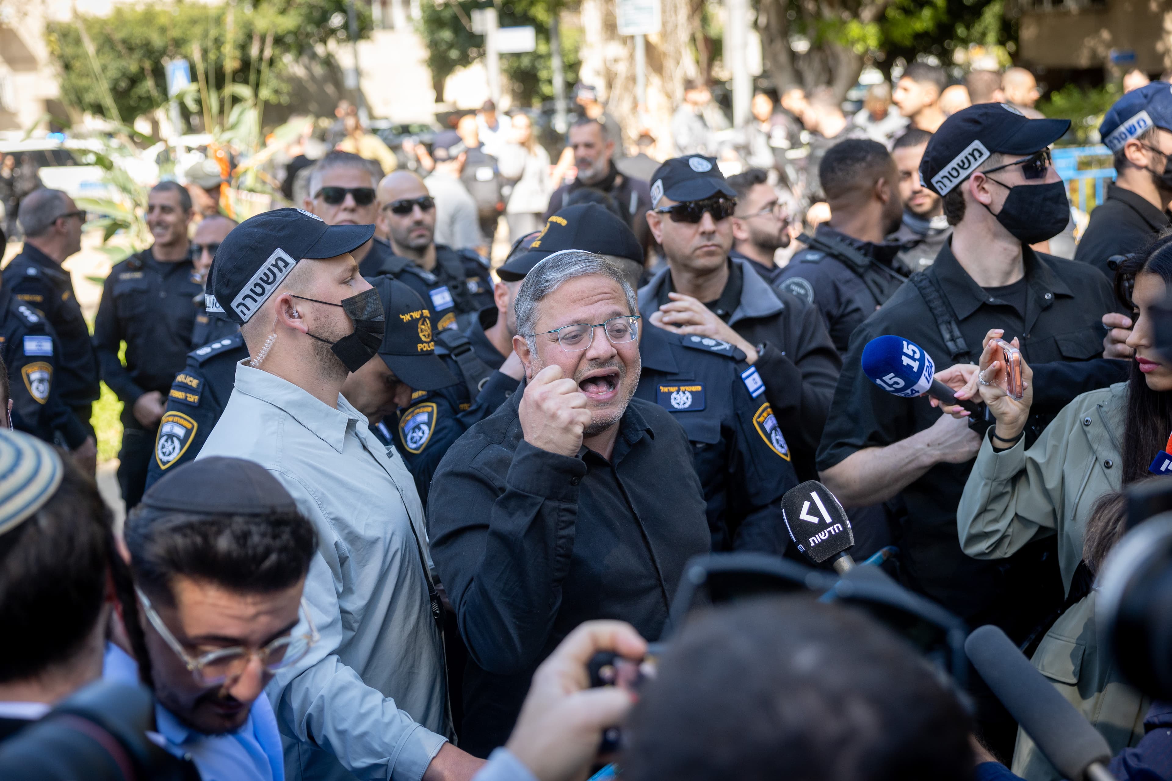 Alternative text missing