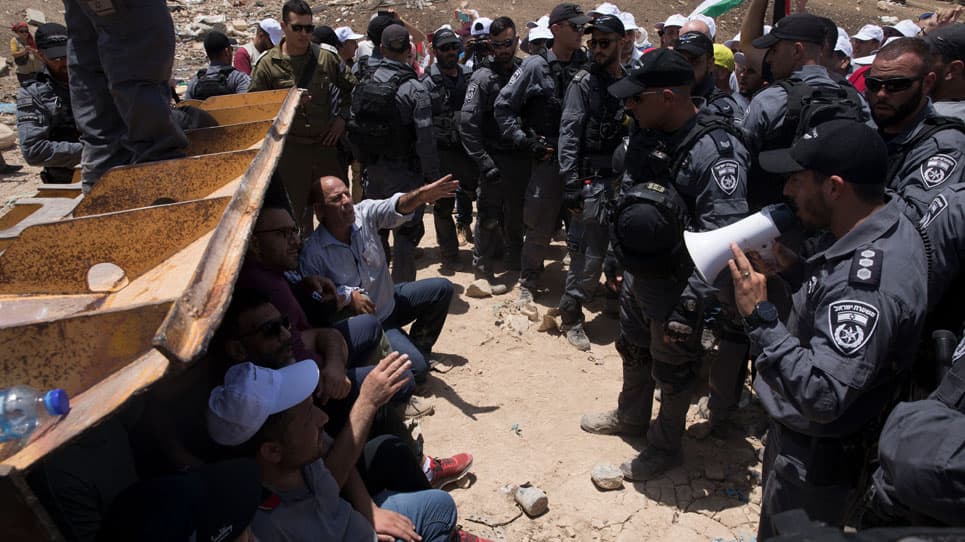 Alternative text missing