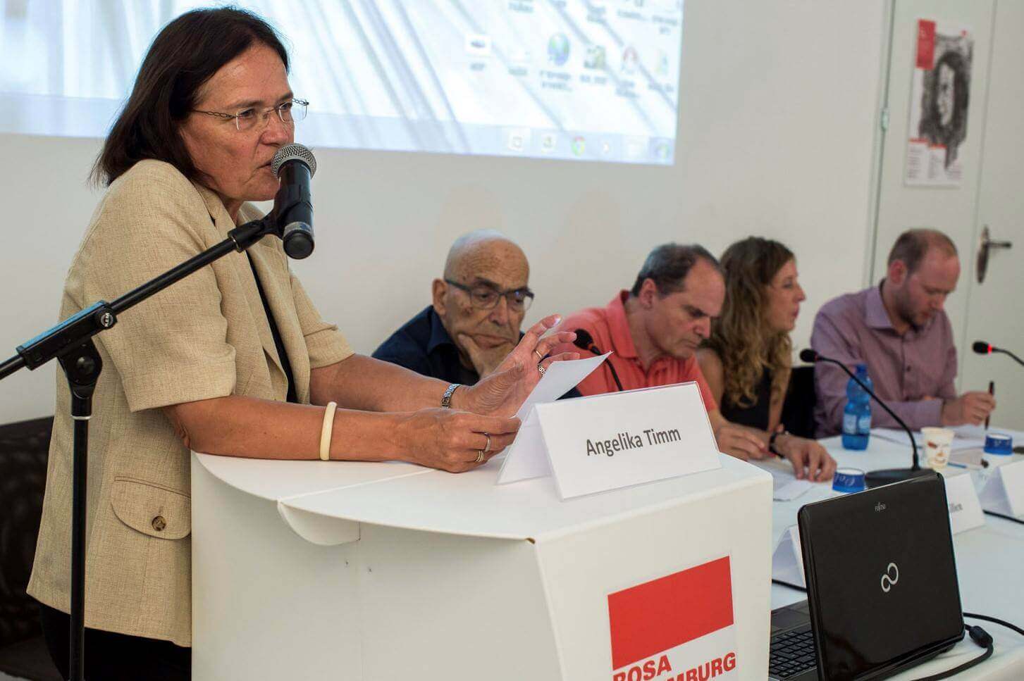 Alternative text missing