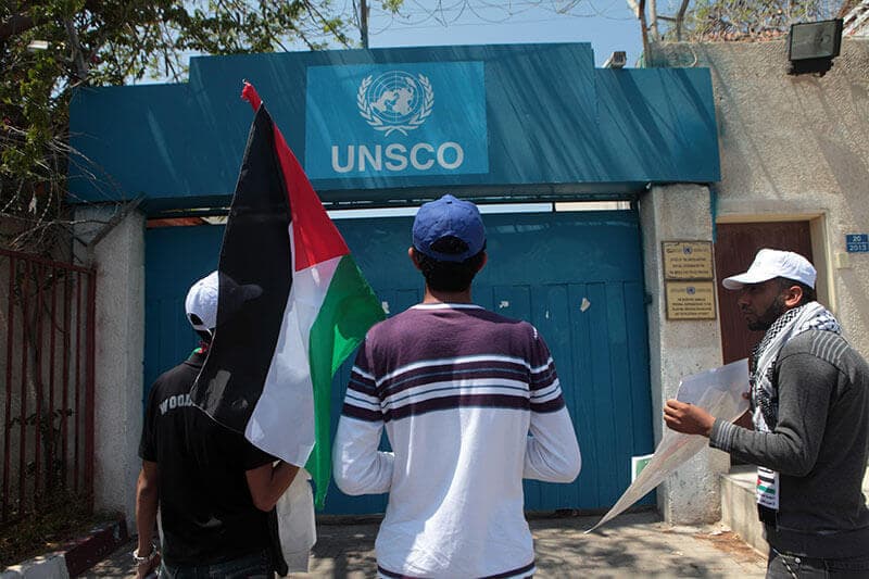 Alternative text missing