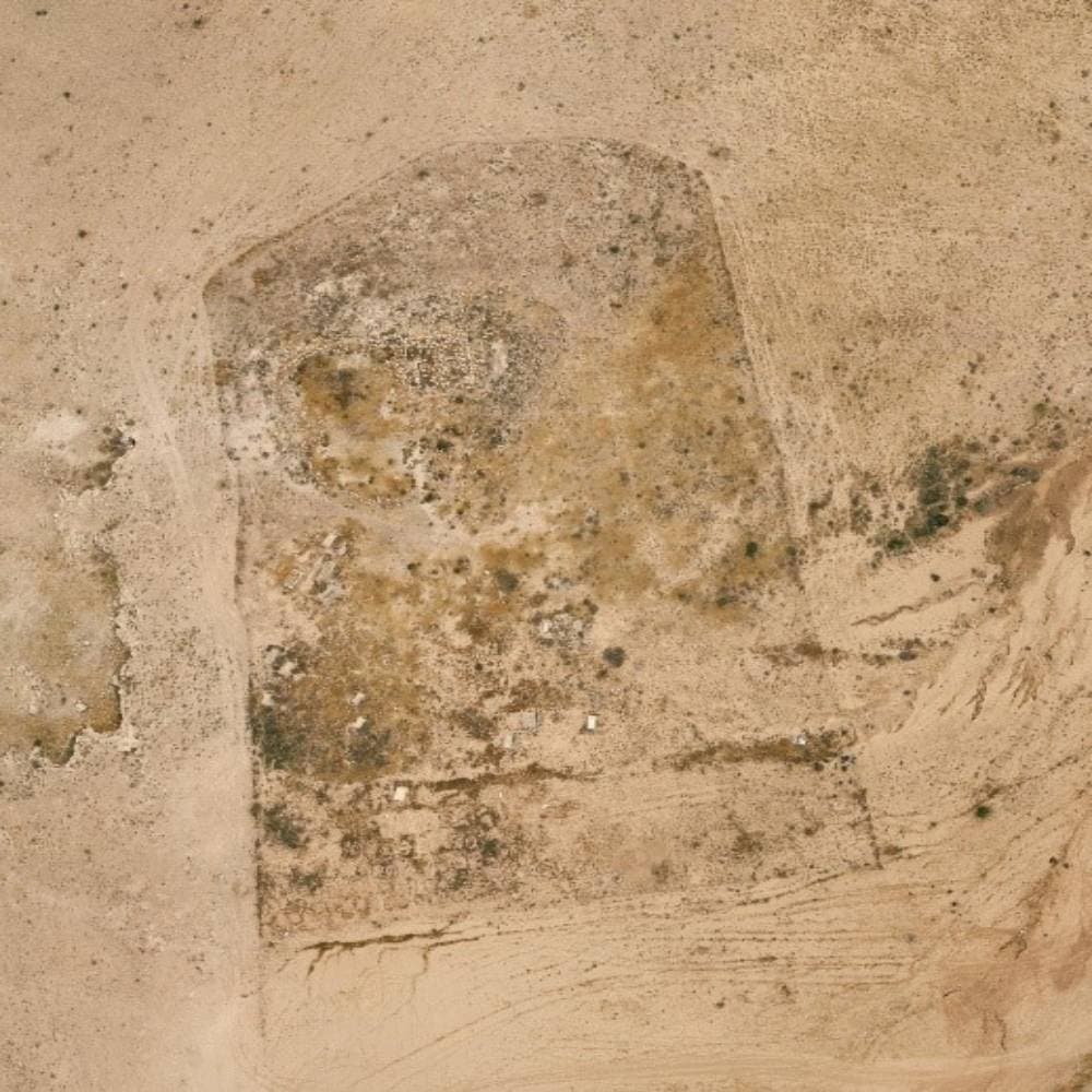 Alternative text missing