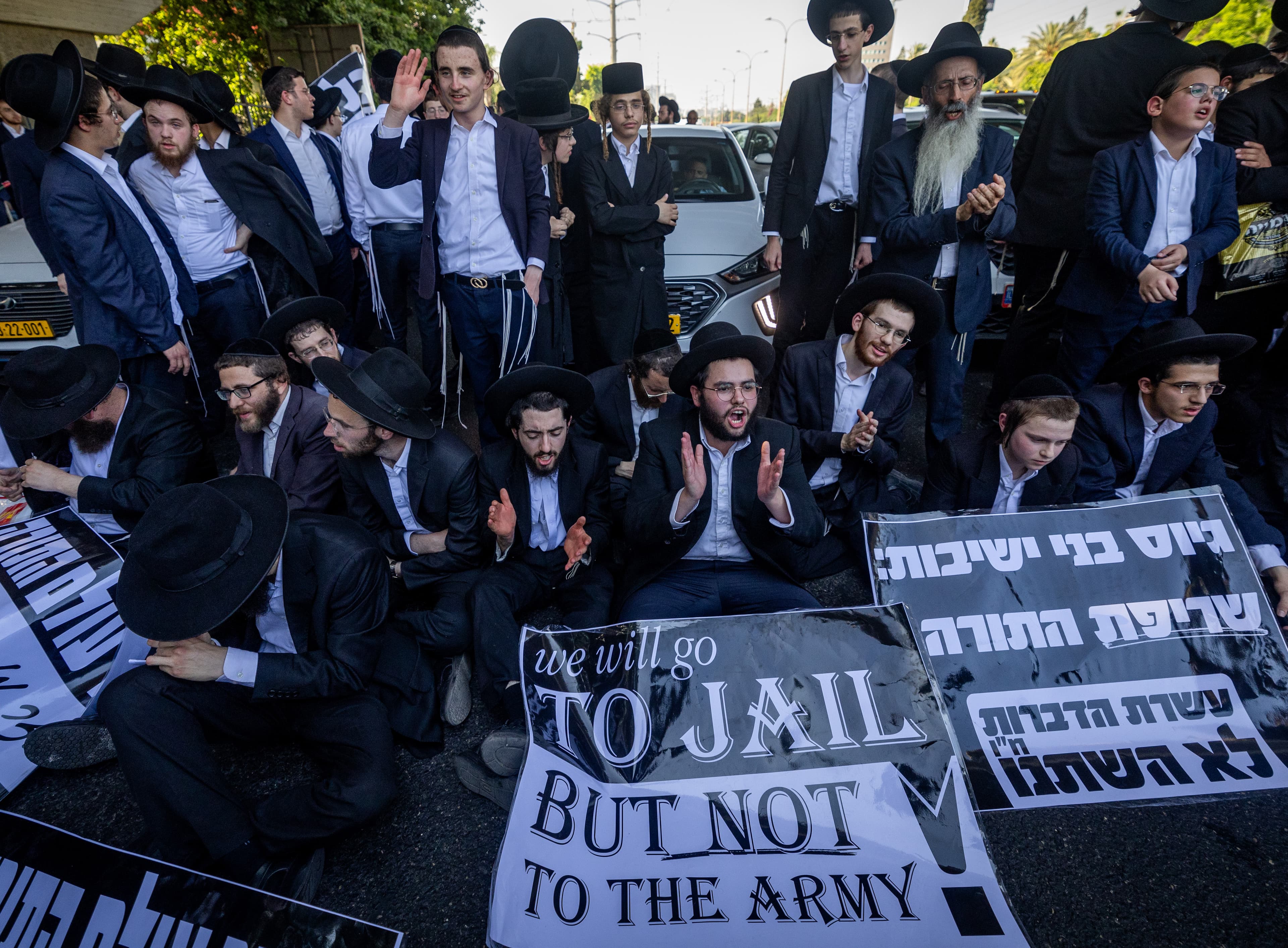 Alternative text missing