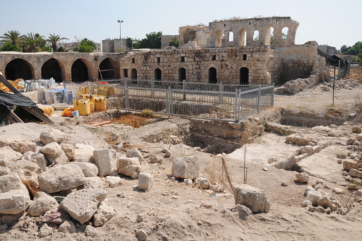 Alternative text missing