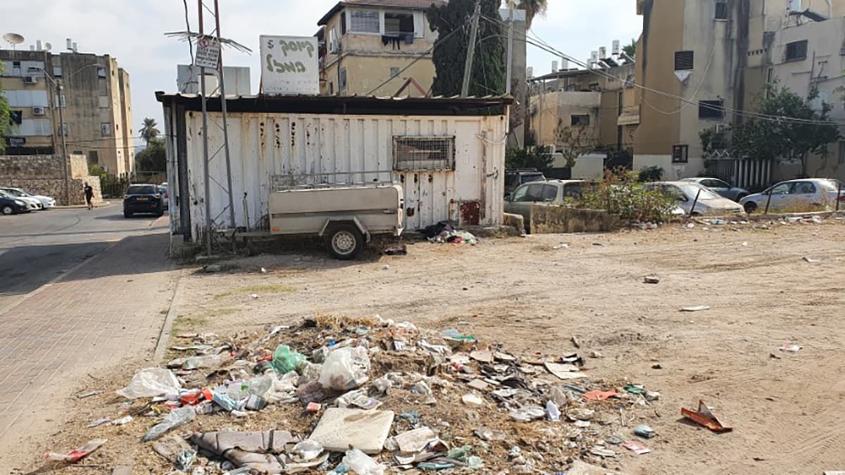 Alternative text missing