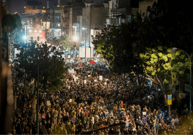 20.000 Demonstrant*innen im Süden Tel Avivs. Foto: Activestills.